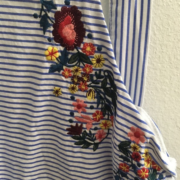 Pretty Floral Dress - Picture 3 of 8